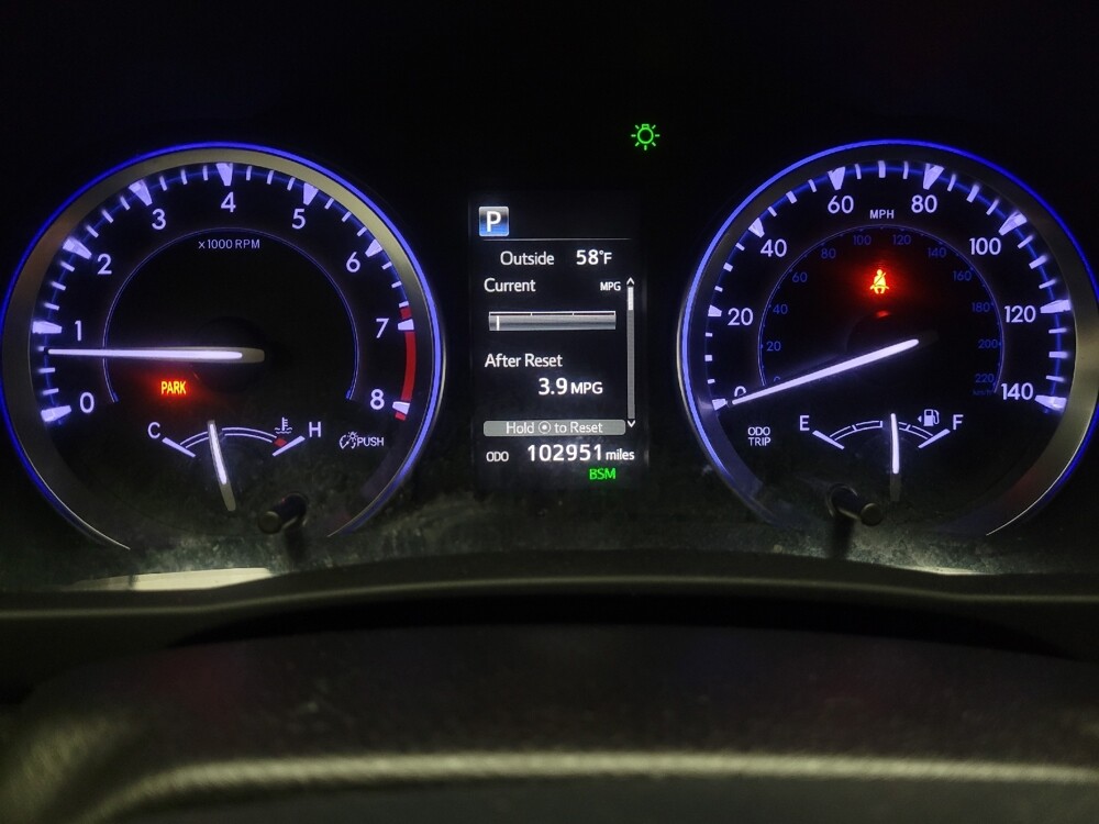 2018 Toyota Highlander in Sacramento, CA 95821 - 18093054 23