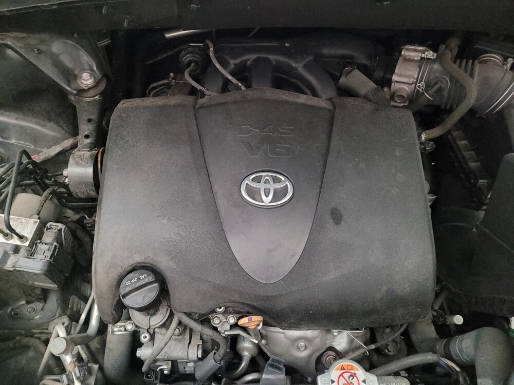 2018 Toyota Highlander in Sacramento, CA 95821 - 18093054 30