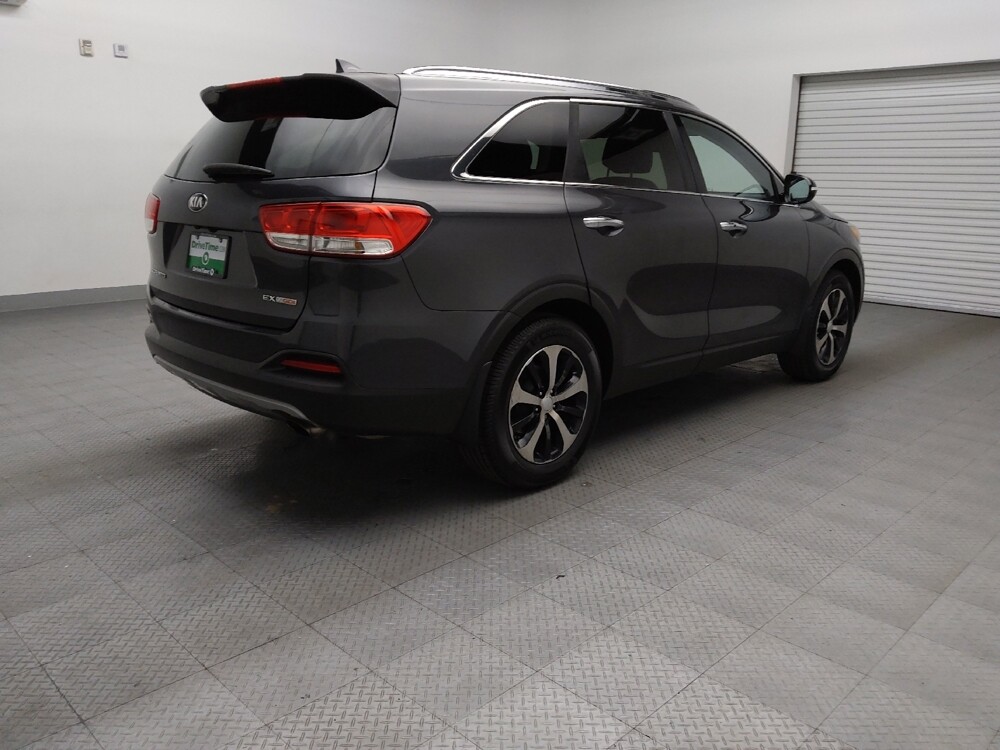 2017 Kia Sorento in Round Rock, TX 78664 - 18093057 9