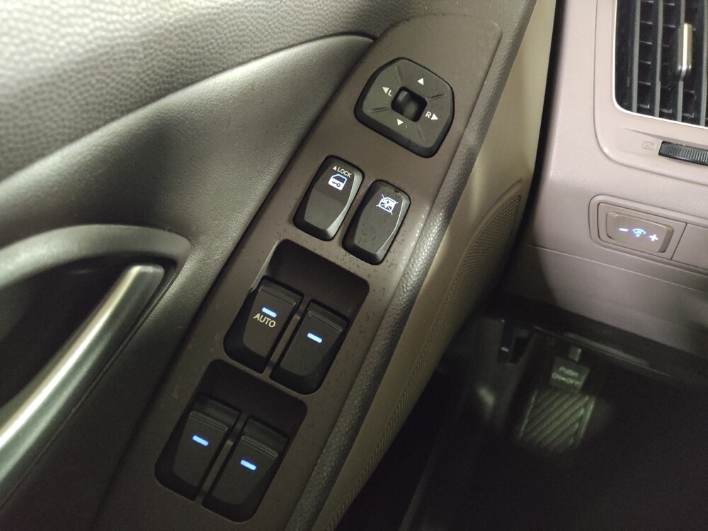 2013 Hyundai Tucson in Union City, GA 30291 - 18093060 27