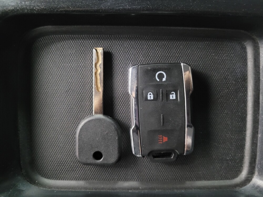 2018 Chevrolet Silverado 1500 in Conyers, GA 30094 - 18093063 32