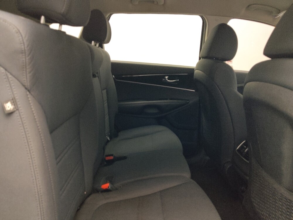 2019 Kia Sorento in Conyers, GA 30094 - 18093066 19
