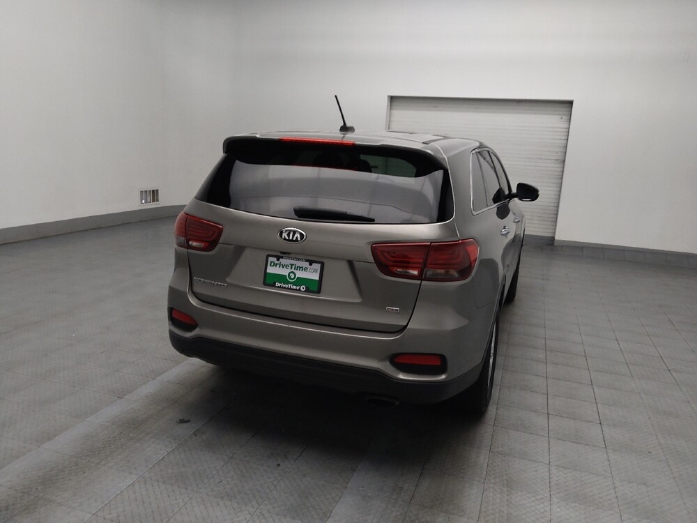 2019 Kia Sorento in Conyers, GA 30094 - 18093066 7