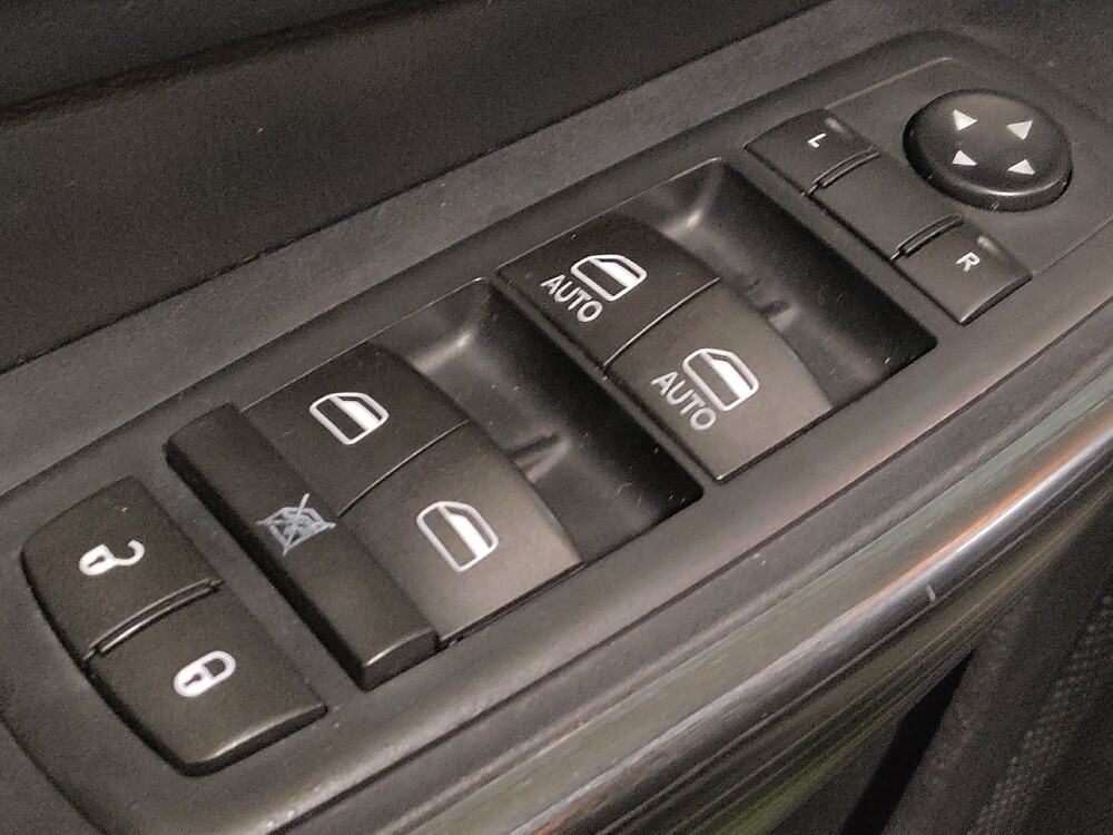 2016 Jeep Cherokee in Oklahoma City, OK 73139 - 18093078 27