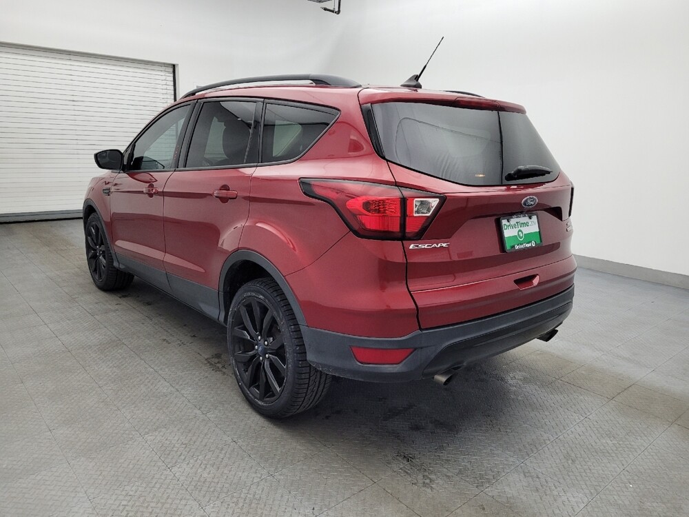2019 Ford Escape in Greenville, NC 27834 - 18093089 5