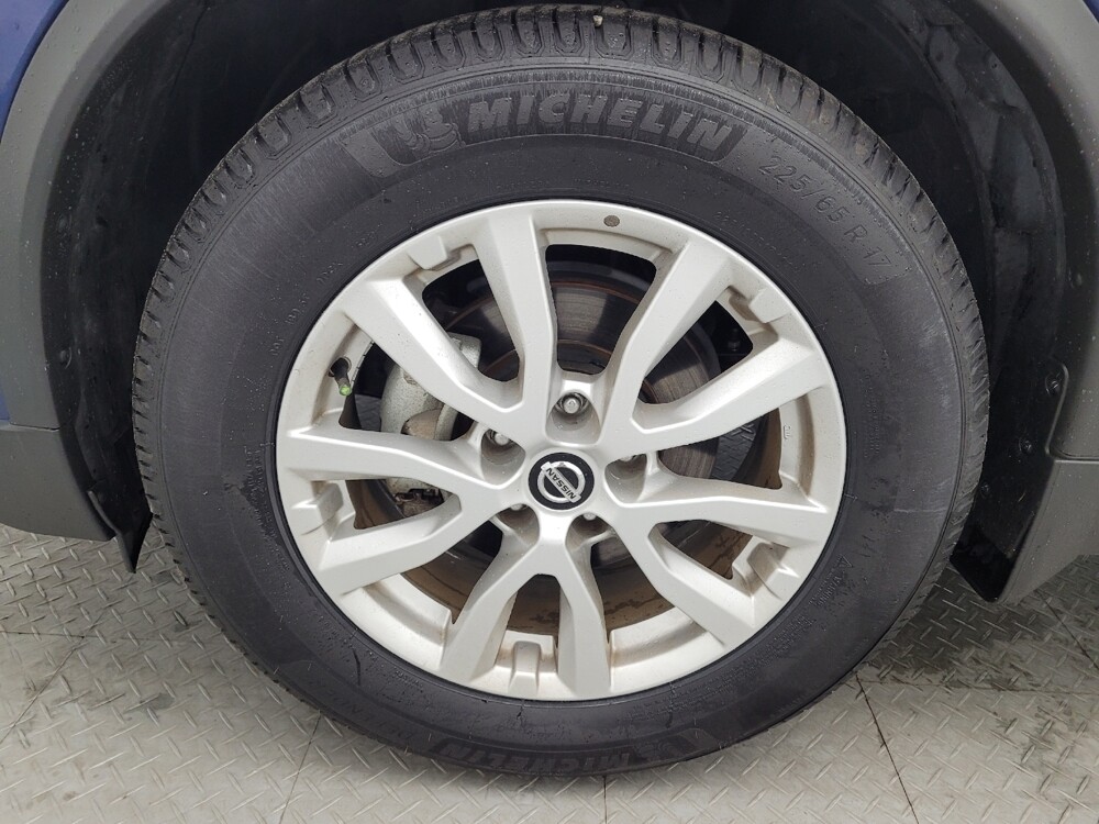 2018 Nissan Rogue in Columbia, SC 29210 - 18093091 31