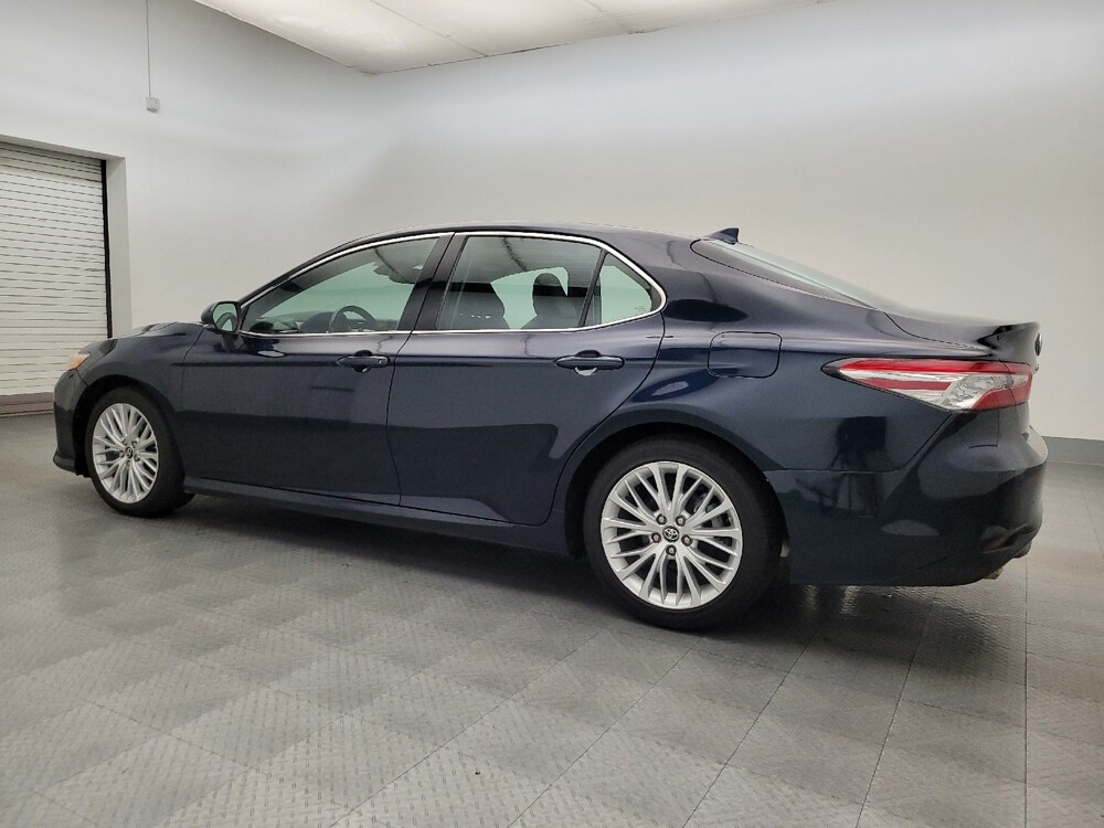 2018 Toyota Camry in Glendale, AZ 85301 - 18093095 3