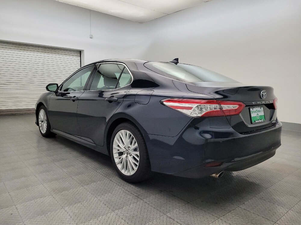 2018 Toyota Camry in Glendale, AZ 85301 - 18093095 5