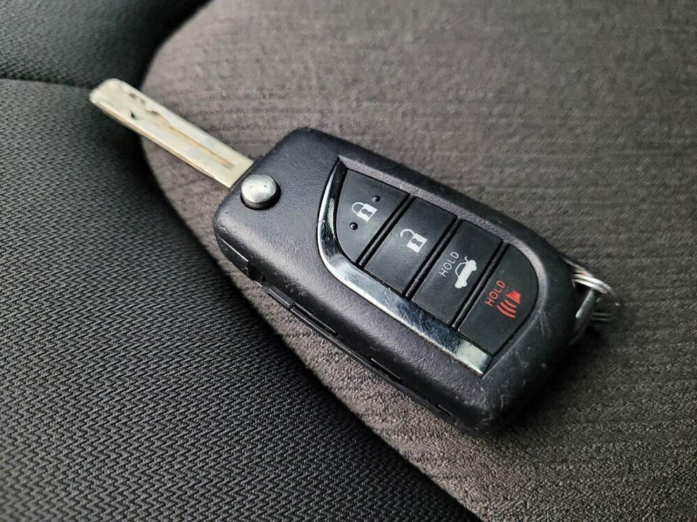 2021 Toyota Camry in Phoenix, AZ 85022 - 18093096 32