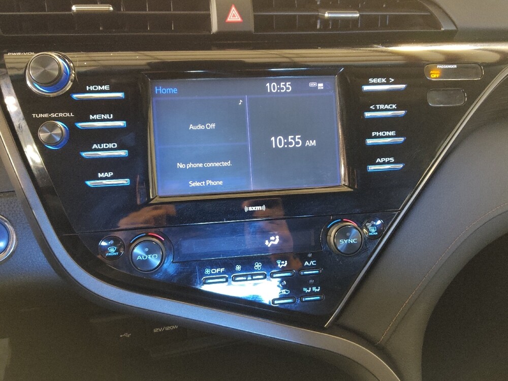 2020 Toyota Camry in Lakeland, FL 33815 - 18093098 25