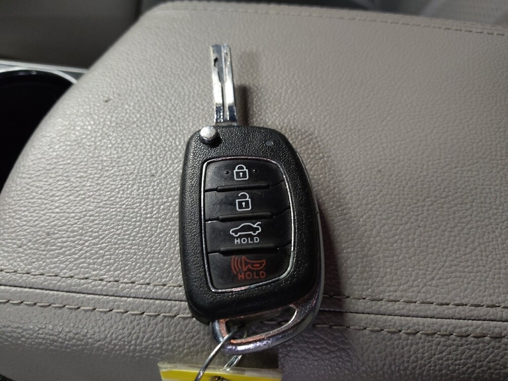 2018 Hyundai Sonata in Macon, GA 31210 - 18093100 32