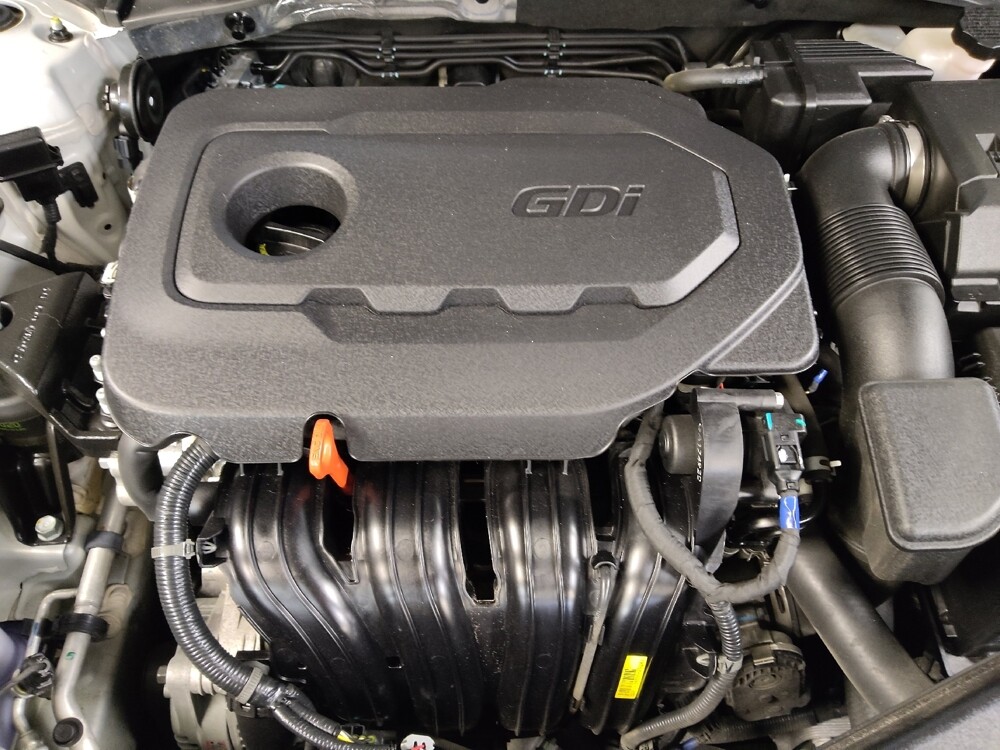 2018 Hyundai Sonata in Macon, GA 31210 - 18093100 30