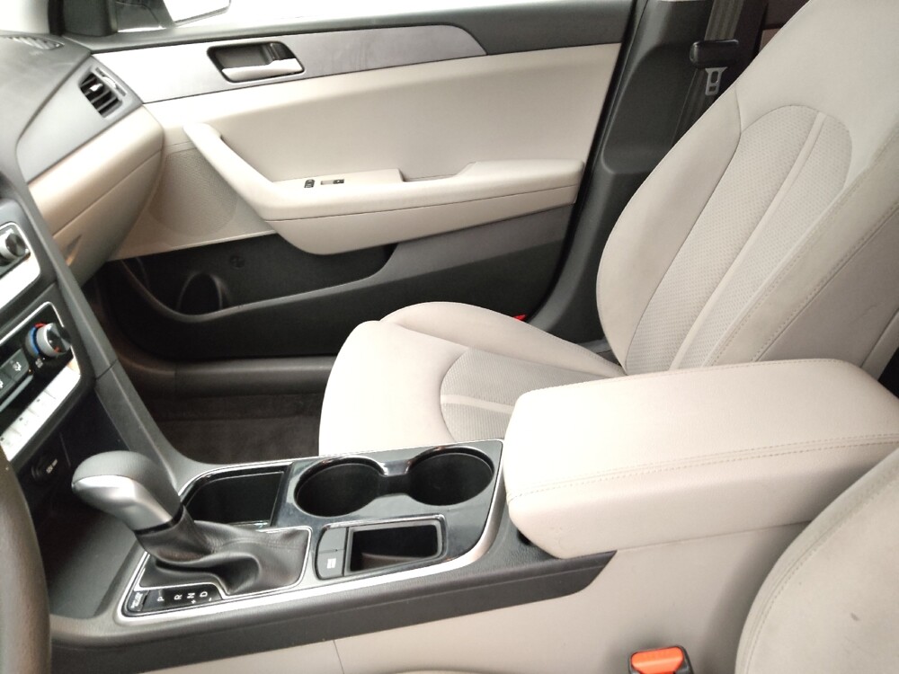 2018 Hyundai Sonata in Macon, GA 31210 - 18093100 17