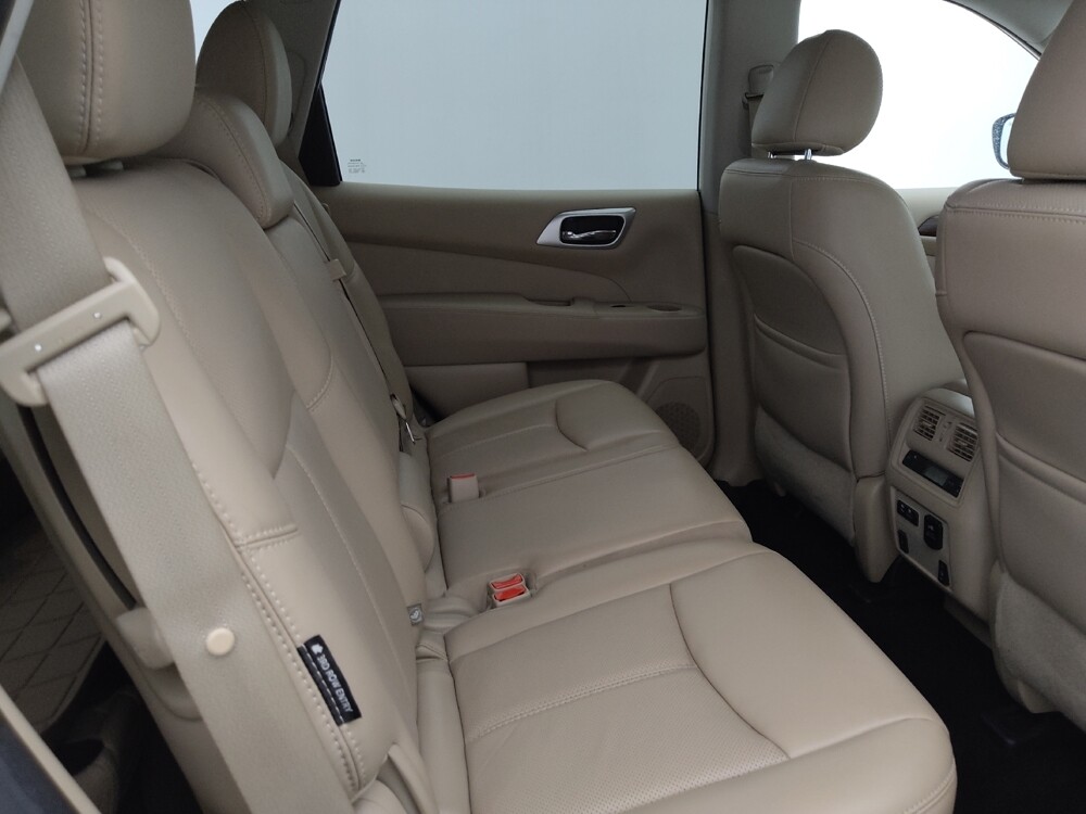 2019 Nissan Pathfinder in Tampa, FL 33619 - 18093102 19