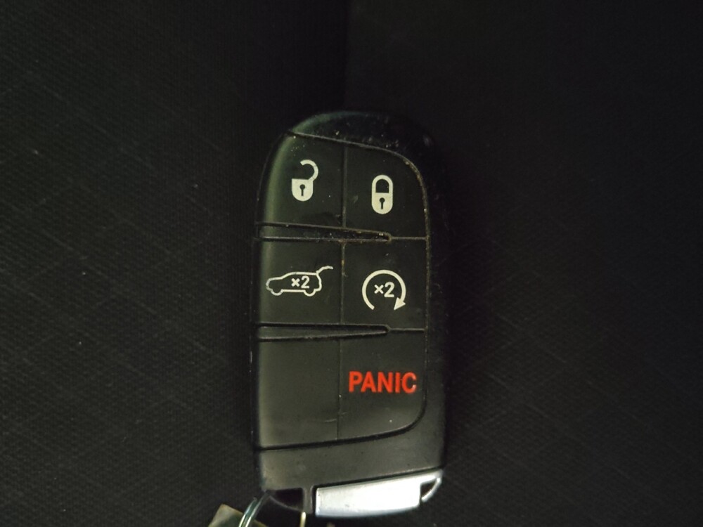 2019 Jeep Grand Cherokee in Clearwater, FL 33764 - 18093103 32