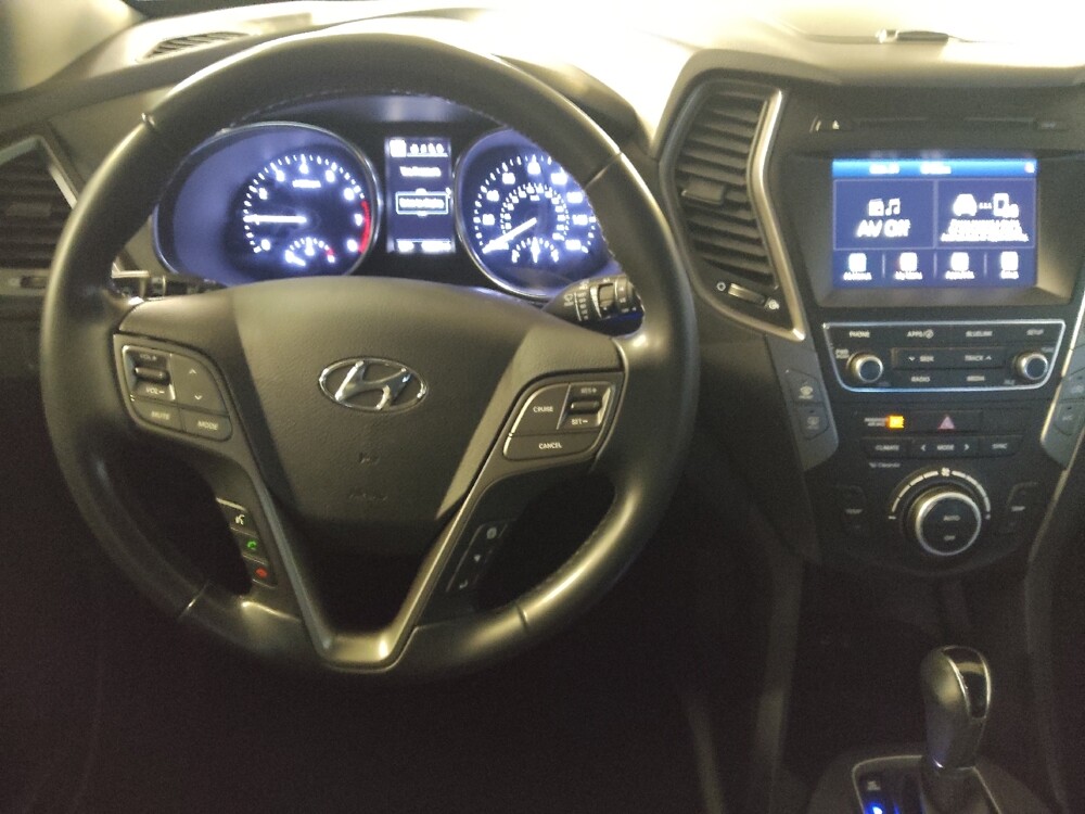 2017 Hyundai Santa Fe in Bradenton, FL 34207 - 18093105 22