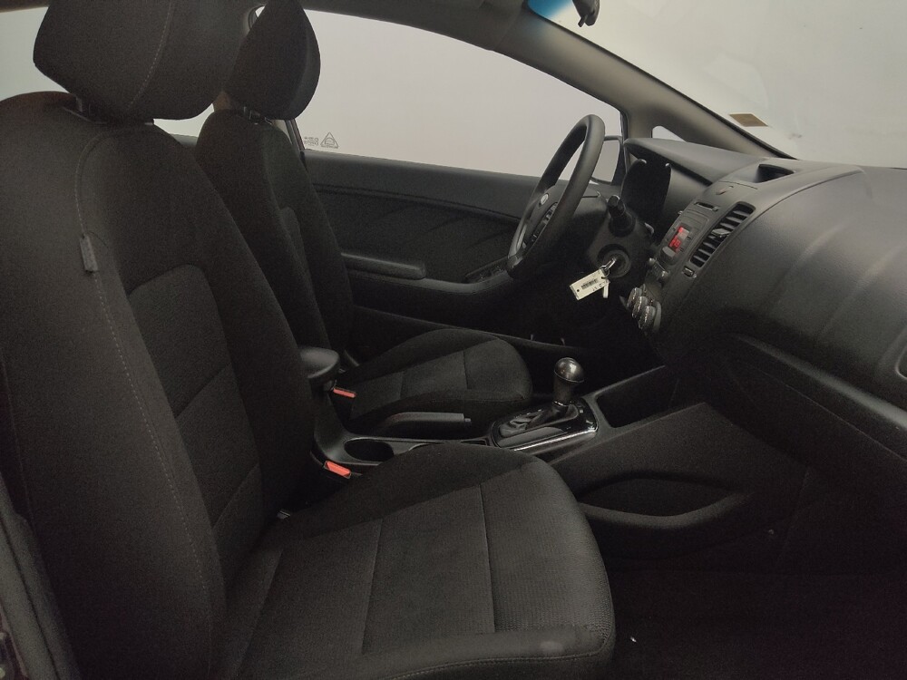 2018 Kia Forte in Jacksonville, FL 32210 - 18093113 21