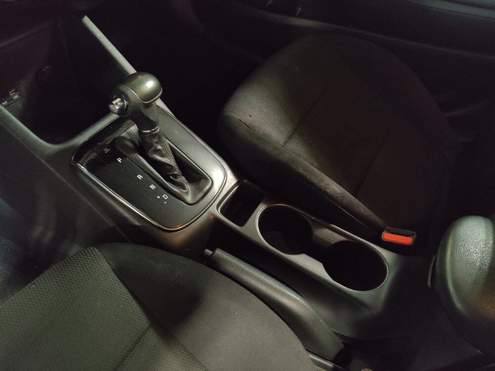 2018 Kia Forte in Jacksonville, FL 32210 - 18093113 26