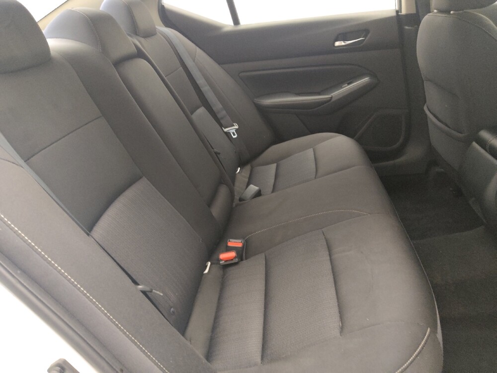 2020 Nissan Altima in Hialeah, FL 33014 - 18093115 19