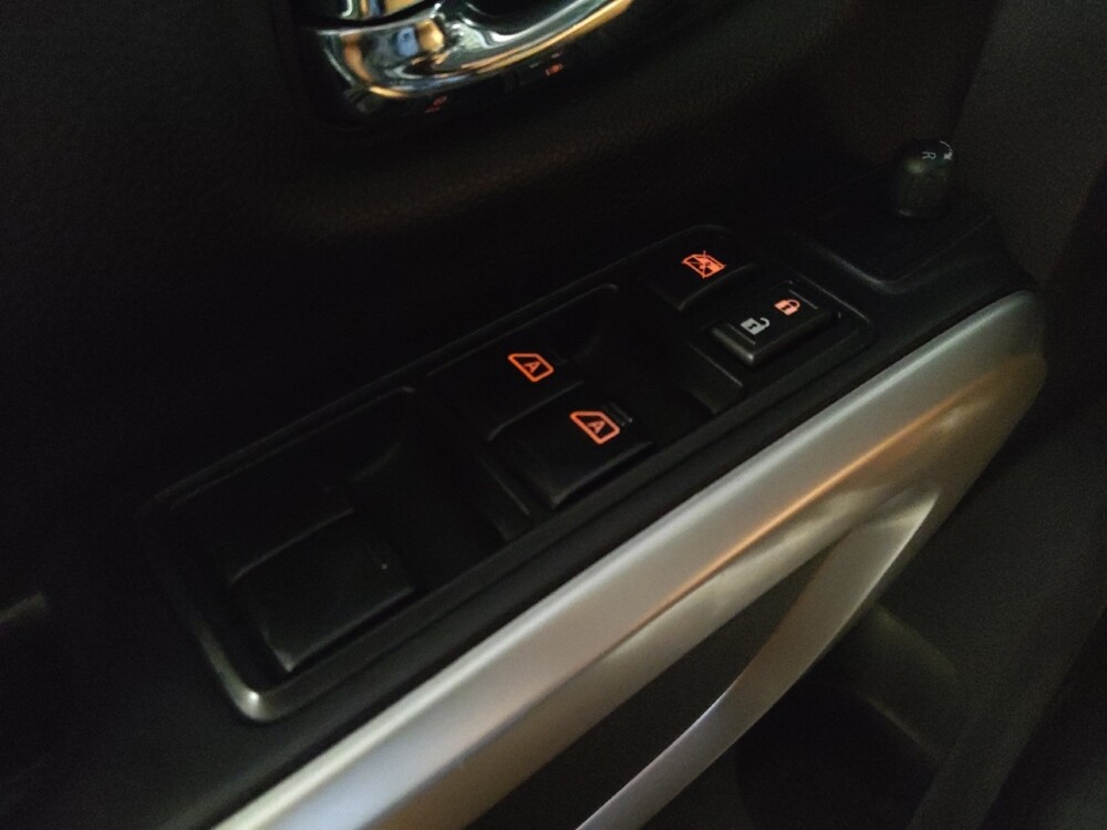 2016 Nissan Titan in Ocala, FL 34471 - 18093120 27