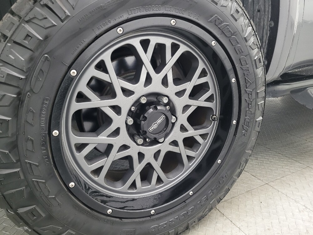 2016 Nissan Titan in Ocala, FL 34471 - 18093120 31