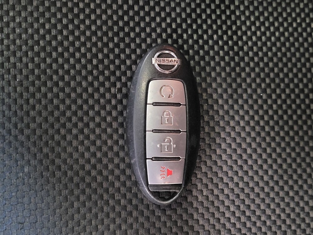 2018 Nissan Pathfinder in Orlando, FL 32808 - 18093128 32