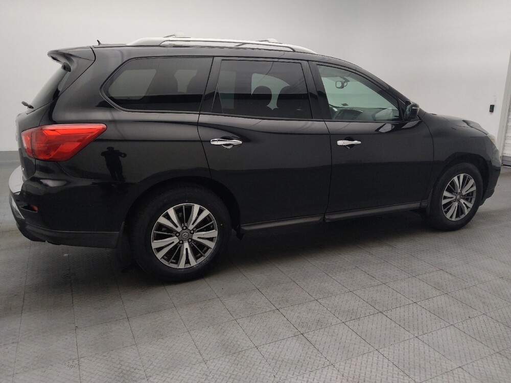 2018 Nissan Pathfinder in Orlando, FL 32808 - 18093128 10