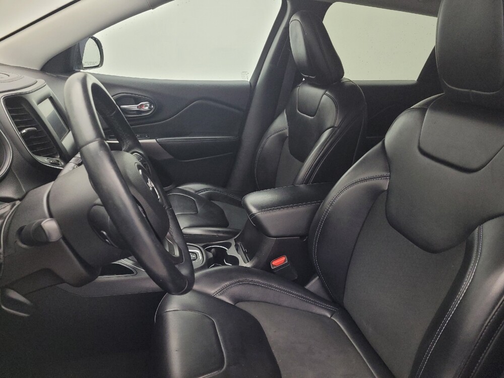 2019 Jeep Cherokee in Columbia, SC 29210 - 18093139 17