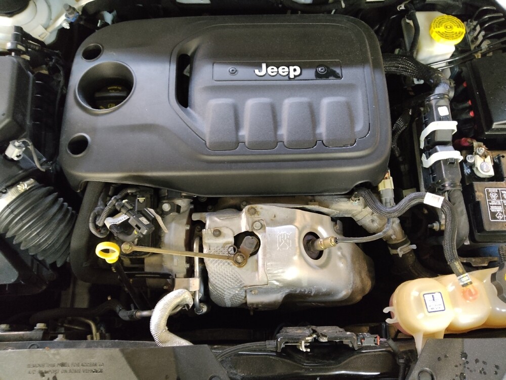 2019 Jeep Cherokee in Columbia, SC 29210 - 18093139 30