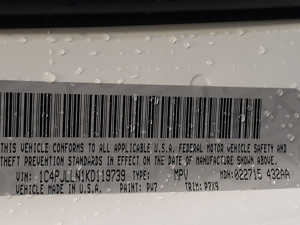 2019 Jeep Cherokee in Columbia, SC 29210 - 18093139 33