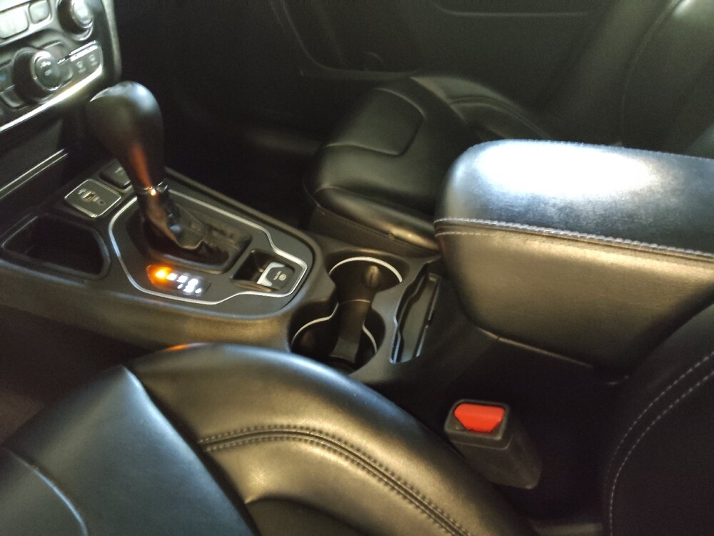 2019 Jeep Cherokee in Columbia, SC 29210 - 18093139 26