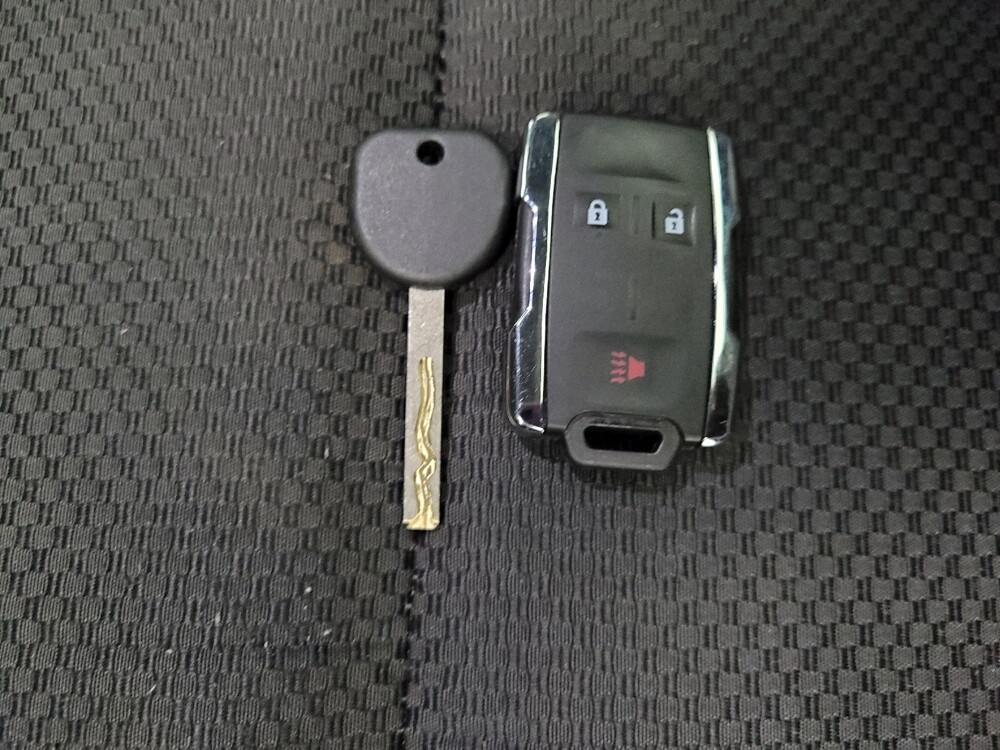 2018 Chevrolet Silverado 1500 in Columbia, SC 29210 - 18093143 32