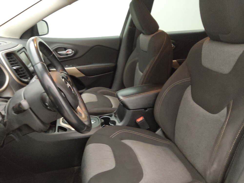 2018 Jeep Cherokee in Wilmington, NC 28405 - 18093148 17