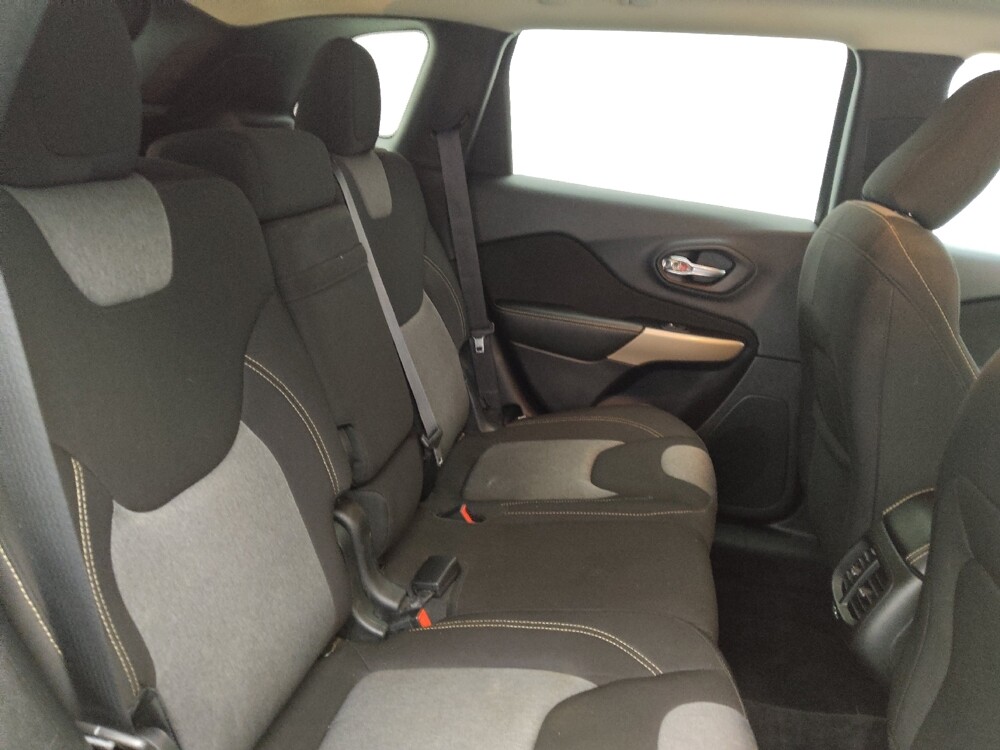 2018 Jeep Cherokee in Wilmington, NC 28405 - 18093148 19