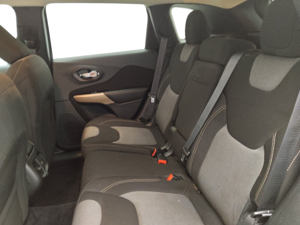 2018 Jeep Cherokee in Wilmington, NC 28405 - 18093148 18