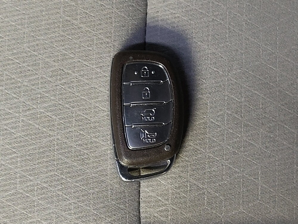 2018 Hyundai Tucson in Wilmington, NC 28405 - 18093156 32