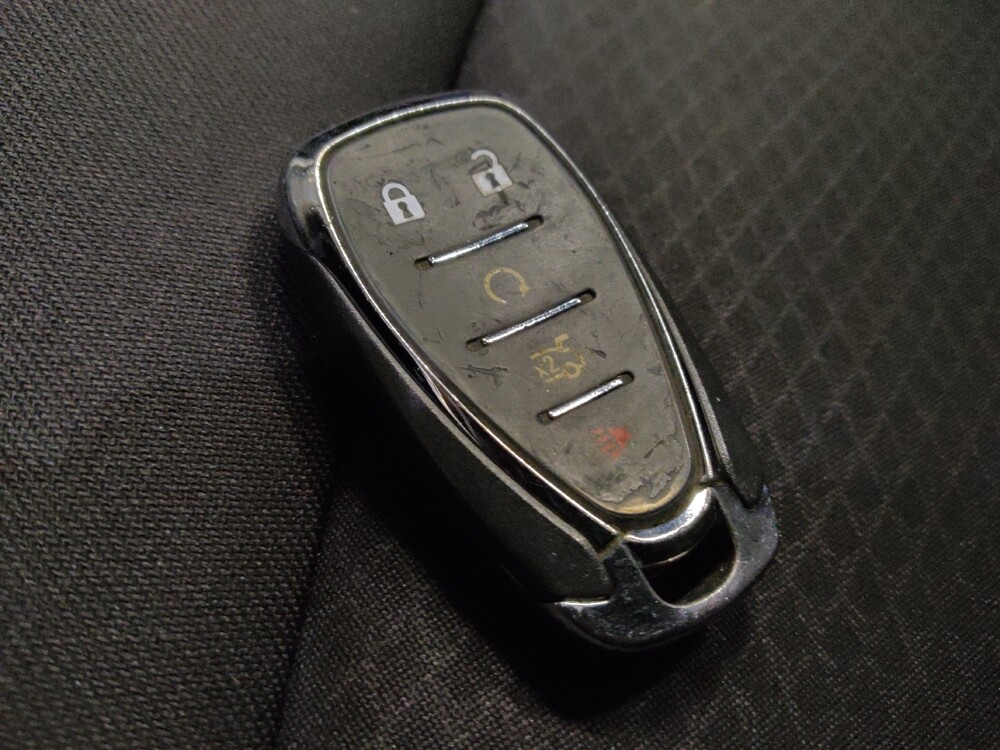 2020 Chevrolet Malibu in Mesa, AZ 85210 - 18093160 32