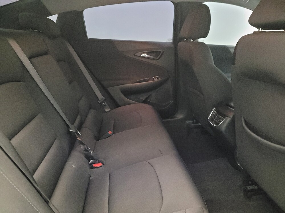 2020 Chevrolet Malibu in Mesa, AZ 85210 - 18093160 19