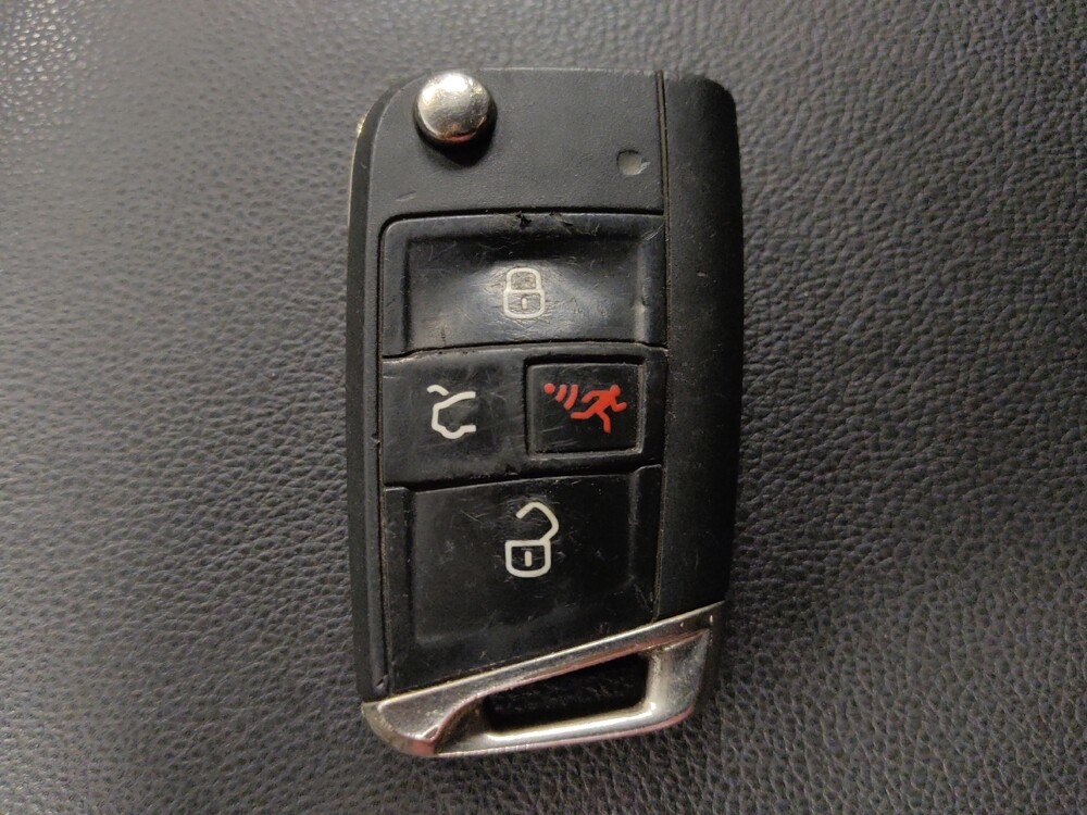 2018 Volkswagen Tiguan in San Antonio, TX 78238 - 18093165 32