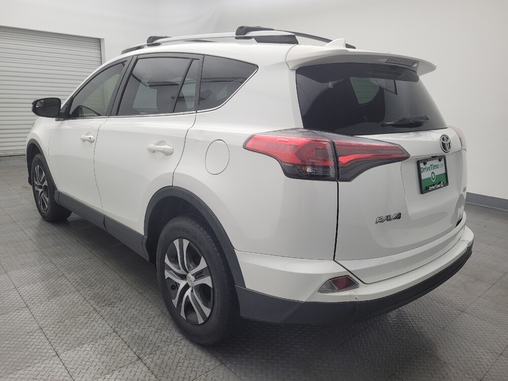 2018 Toyota RAV4 in Baton Rouge, LA 70816 - 18093166 5