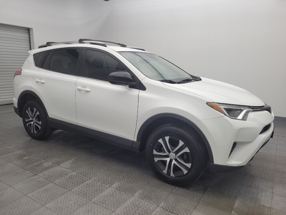 2018 Toyota RAV4 in Baton Rouge, LA 70816 - 18093166 11
