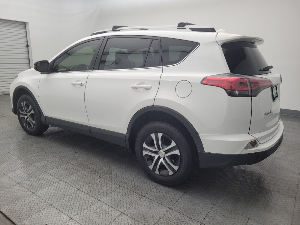 2018 Toyota RAV4 in Baton Rouge, LA 70816 - 18093166 3