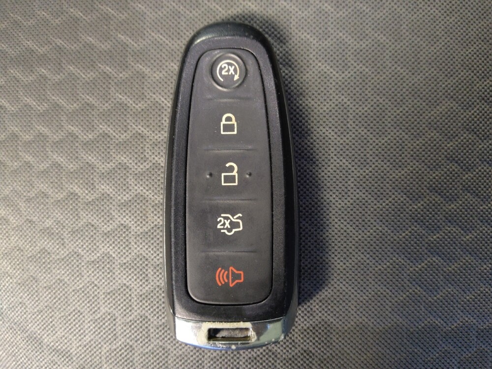 2019 Ford Escape in Live Oak, TX 78233 - 18093168 32