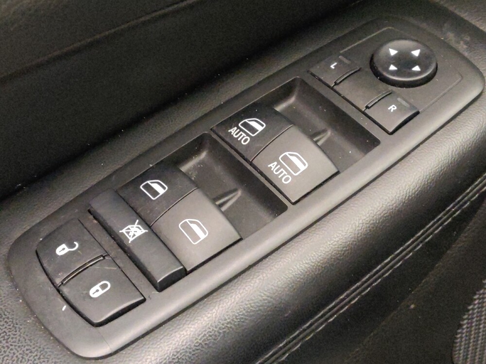 2019 Jeep Grand Cherokee in Baton Rouge, LA 70816 - 18093172 27