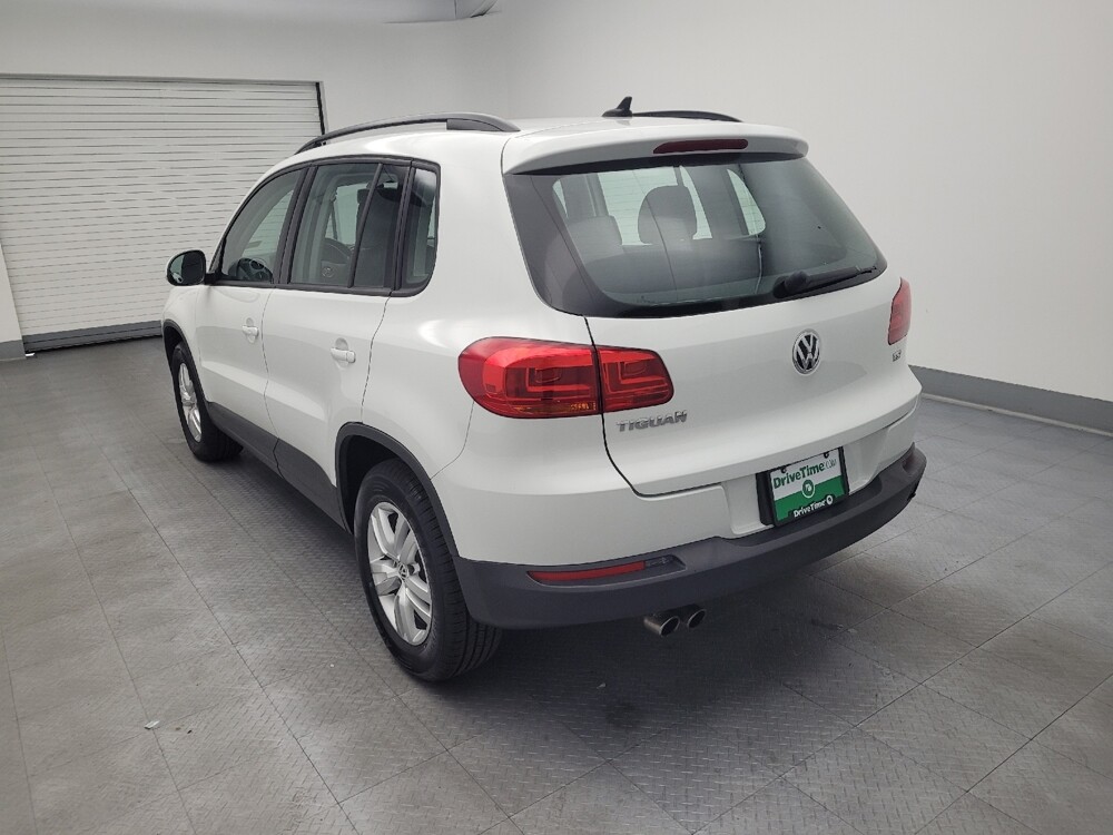 2017 Volkswagen Tiguan in Toledo, OH 43617 - 18093180 5