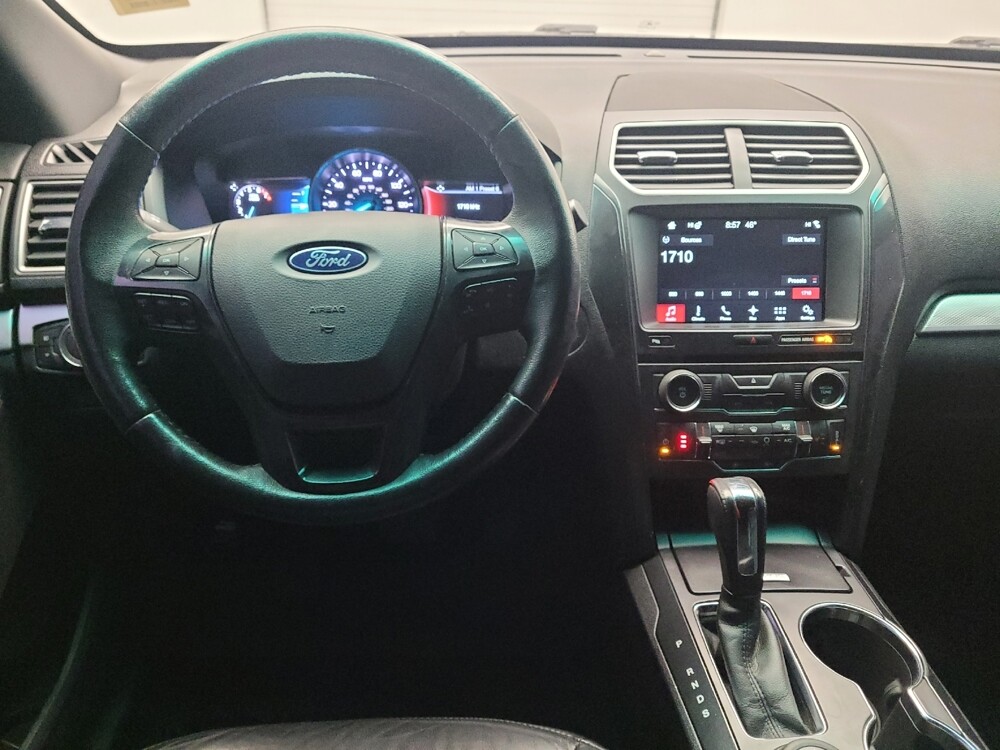 2017 Ford Explorer in Toledo, OH 43617 - 18093181 22
