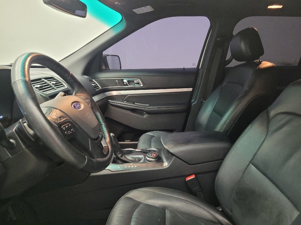 2017 Ford Explorer in Toledo, OH 43617 - 18093181 17