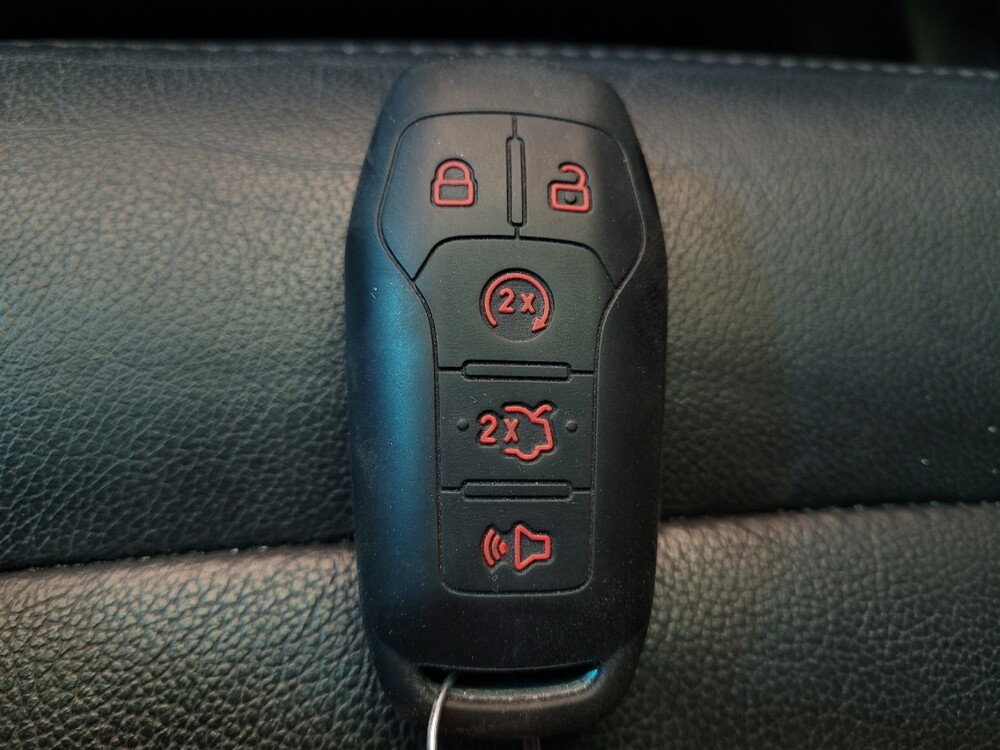 2017 Ford Explorer in Toledo, OH 43617 - 18093181 32