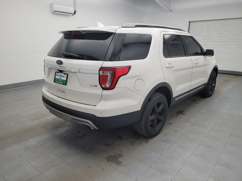 2017 Ford Explorer in Toledo, OH 43617 - 18093181 9