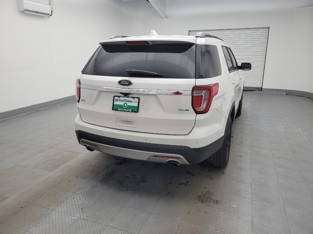 2017 Ford Explorer in Toledo, OH 43617 - 18093181 7